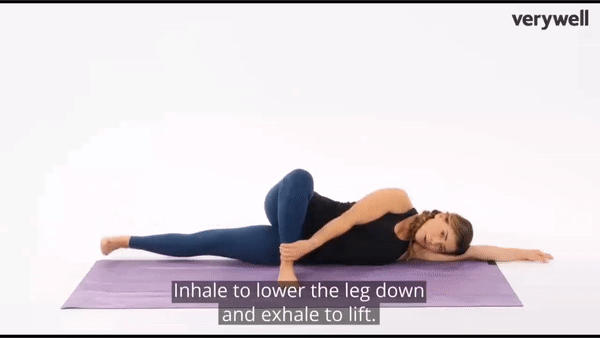 نحوه اجرای حرکت هفتم قسمت سوم برای تقویت عضلات ران در پیلاتس